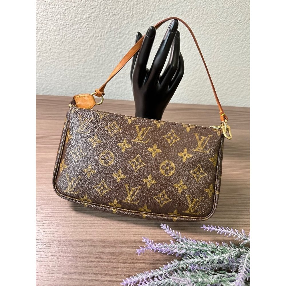 ✅Louis Vuitton Pochette Accessoires